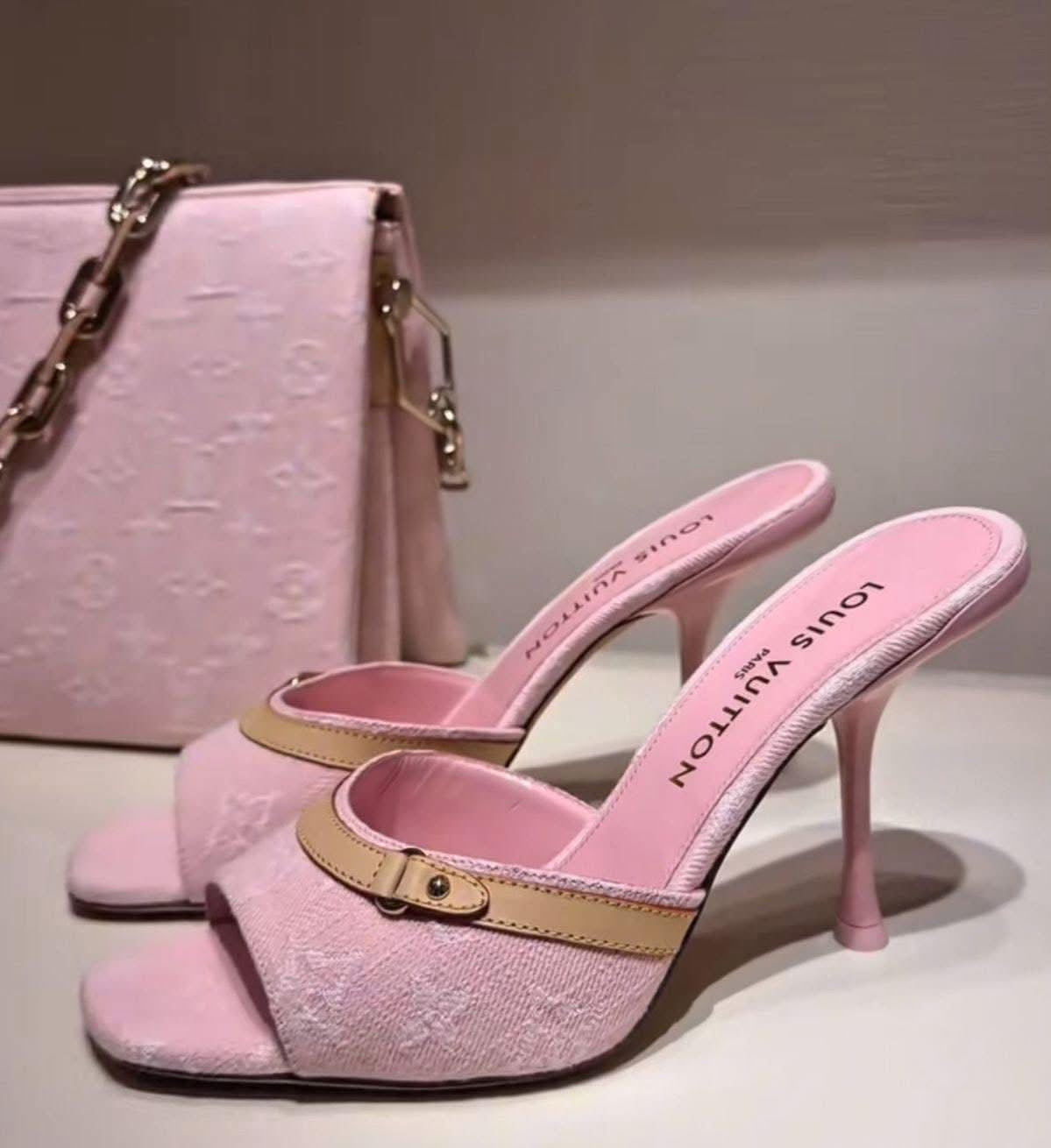 Barbie combo : Mules+Sac LV